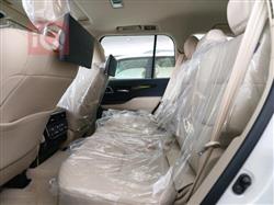 تۆیۆتا لاند کروزەر